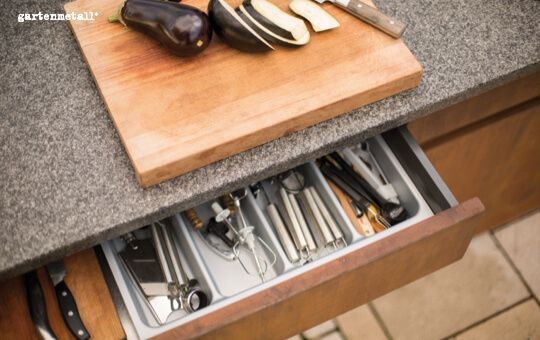 Kitchen_Gartenmetall_Cortenstahl_GARTENKUECHE_Elba_Schublade_homepage....jpg